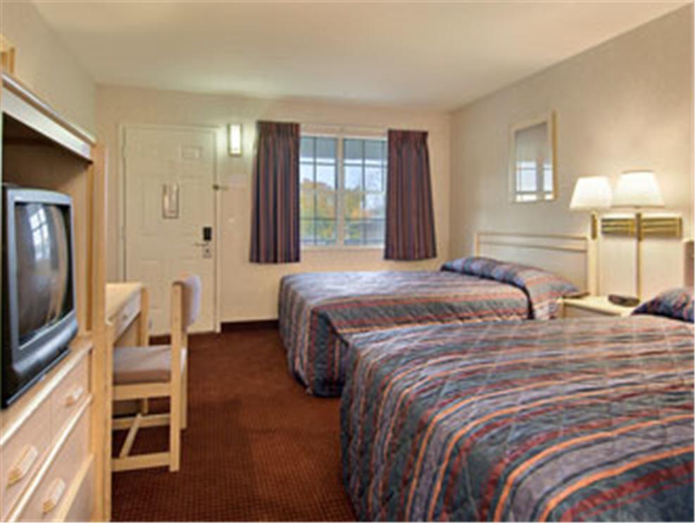 Days Inn Macedonia Room photo